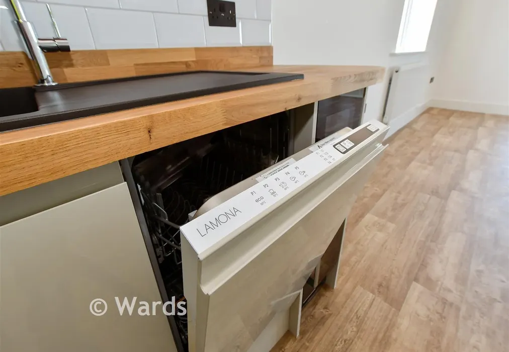 Internal Lifestyle Image - The Parade, Greatstone, Kent - Wards of Kent