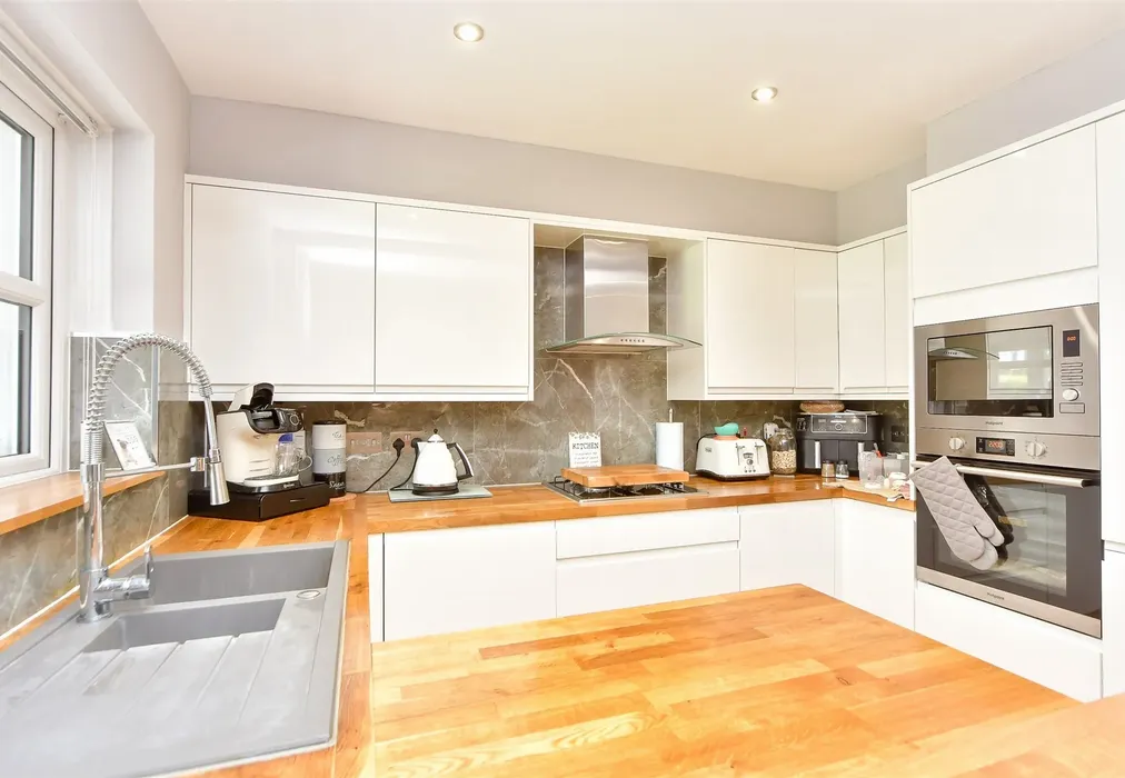 Kitchen - William Rigby Drive, Minster On Sea, Sheerness, Kent - Wards of Kent