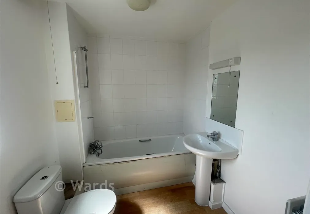 Bathroom New - James Watt Way, Erith, Kent - Wards of Kent