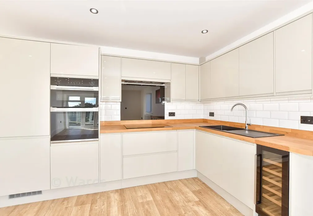 Kitchen - The Parade, Greatstone, Kent - Wards of Kent