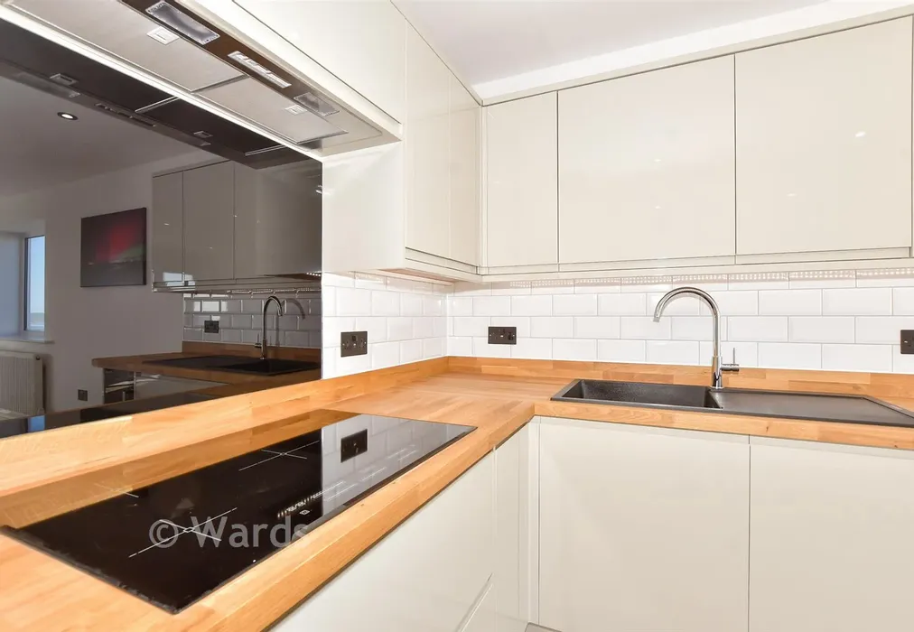 Internal Feature - The Parade, Greatstone, Kent - Wards of Kent