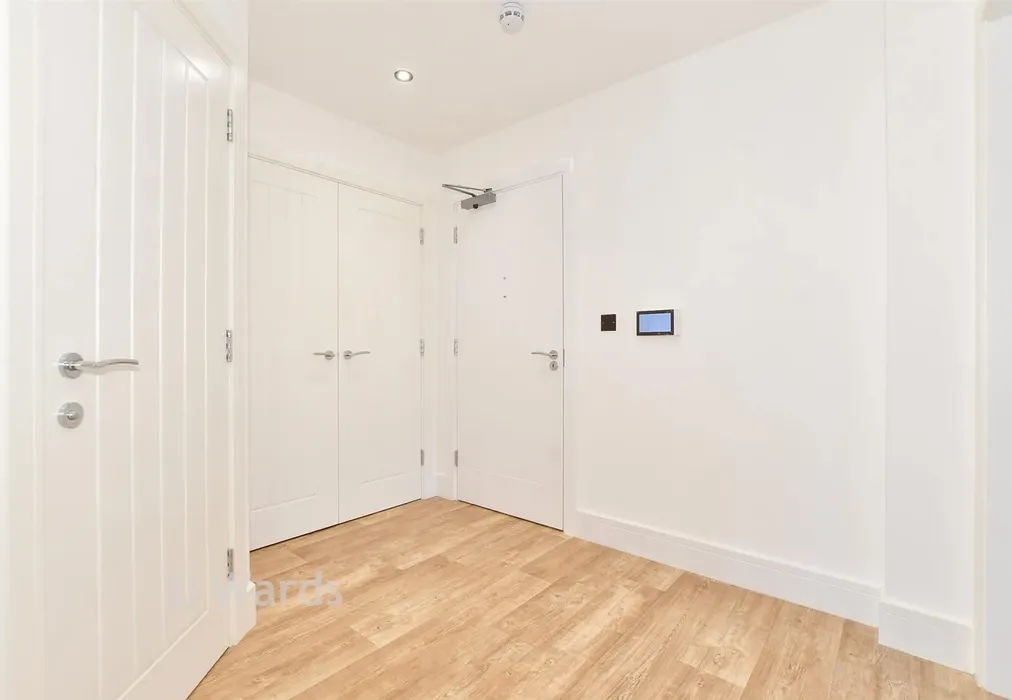 Hallway - The Parade, Greatstone, Kent - Wards of Kent