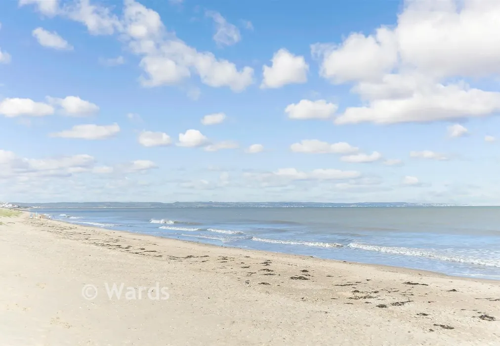 Surrounding Area - The Parade, Greatstone, Kent - Wards of Kent