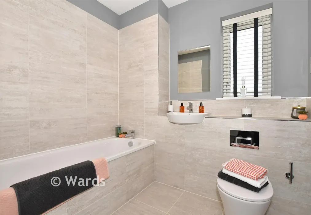 Bathroom - Darnel Avenue, Grasmere Gardens (Phase 1), Chestfield, Whitstable, Kent - Wards of Kent