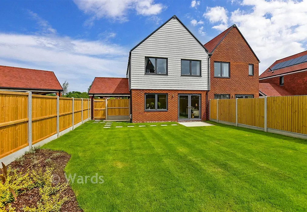 Garden - Darnel Avenue, Grasmere Gardens (Phase 1), Chestfield, Whitstable, Kent - Wards of Kent