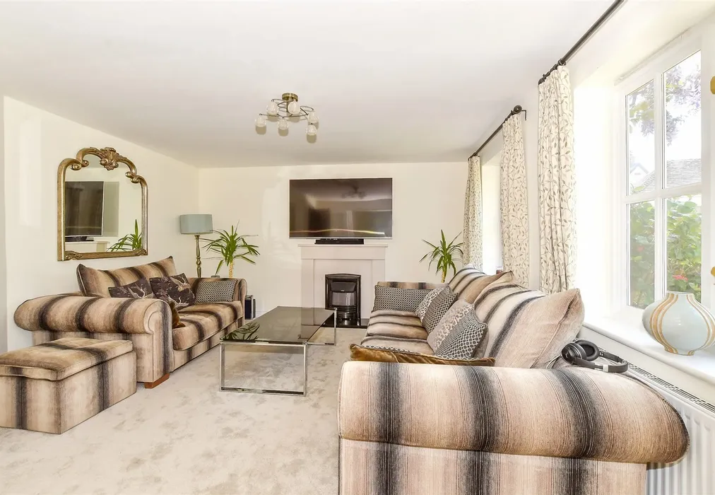 Living Room - High Street, Marden, Kent - Wards of Kent
