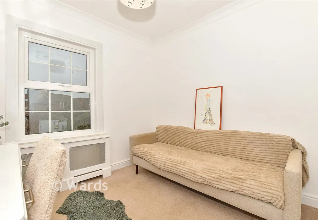 Bedroom 2 - High Street, Hadlow, Tonbridge, Kent - Wards of Kent