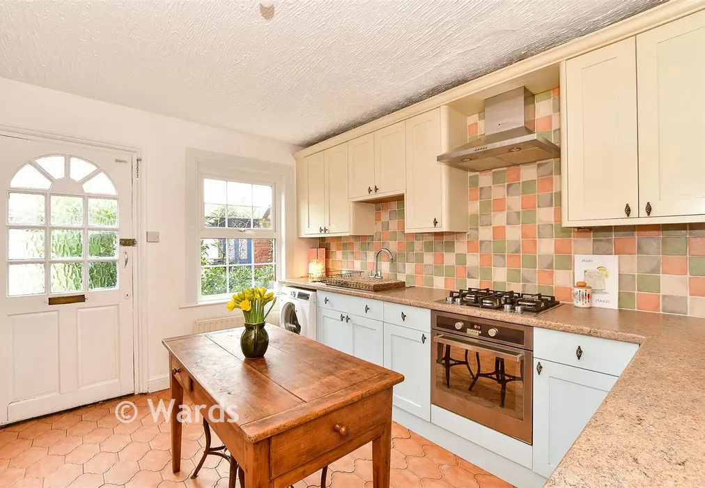 Kitchen - High Street, Hadlow, Tonbridge, Kent - Wards of Kent