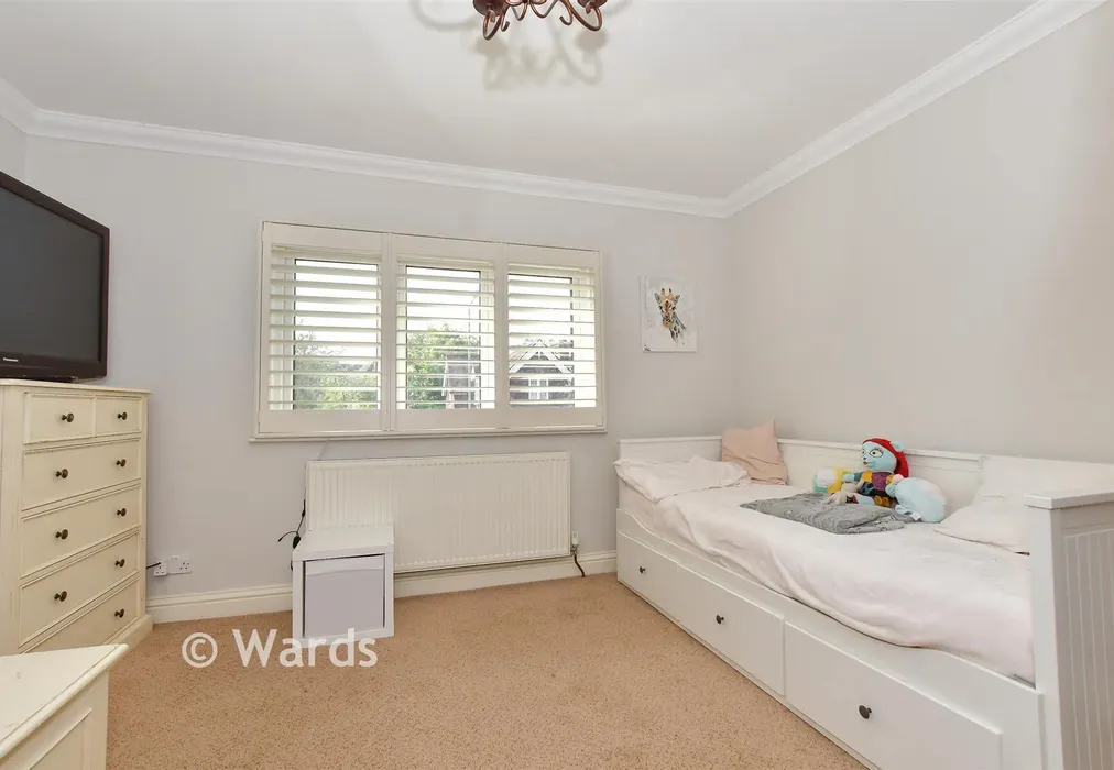 Bedroom 2 - Old Road East, Gravesend, Kent - Wards of Kent
