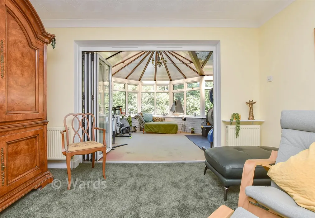 Conservatory - Fairfield Park, Broadstairs, Kent - Wards of Kent