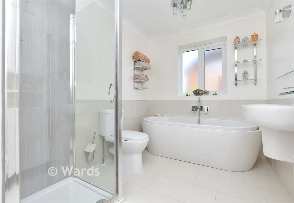 Bathroom - Fairfield Park, Broadstairs, Kent - Wards of Kent