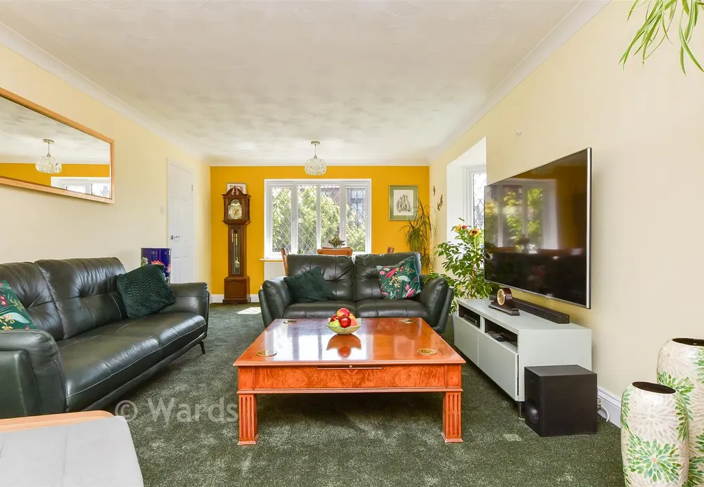 Lounge/Diner - Fairfield Park, Broadstairs, Kent - Wards of Kent