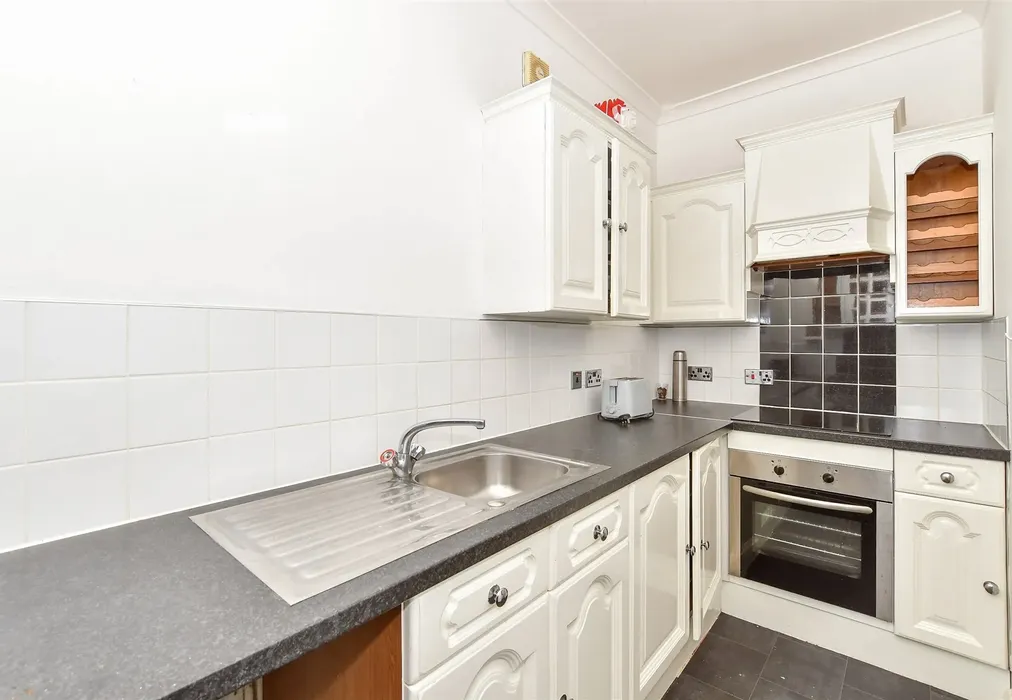 Kitchen - Station Approach, Staplehurst, Kent - Wards of Kent