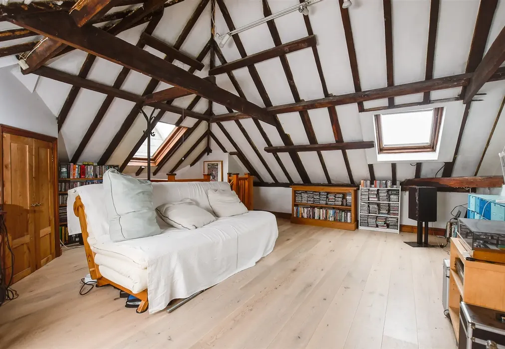 Bedroom 4 - Painters Forstal, Faversham, Kent - Wards of Kent