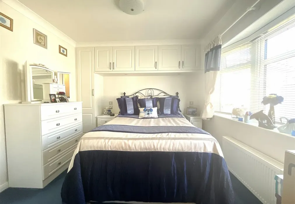 Bedroom 1 - Palm Court, Battlesbridge, Wickford, Essex - Wards of Kent