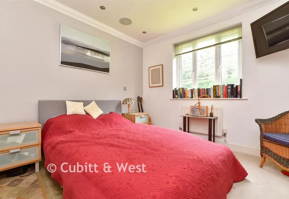 Bedroom - Gatton Park Road, Redhill, Surrey - Wards of Kent