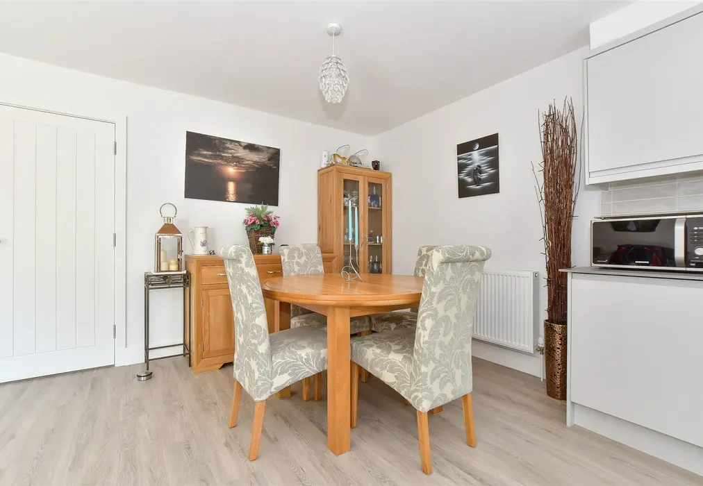 Kitchen/ Living Room - Chine Avenue, Shanklin, Isle of Wight - Wards of Kent