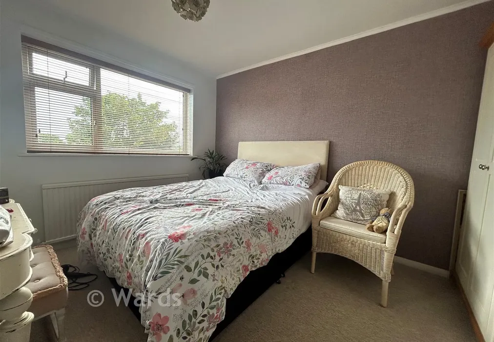 Bedroom 1 - Capel-Le-Ferne, Folkestone, Kent - Wards of Kent