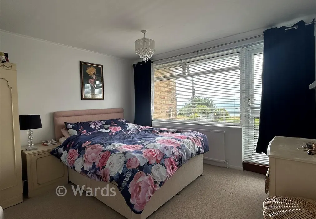 Bedroom 2 - Capel-Le-Ferne, Folkestone, Kent - Wards of Kent