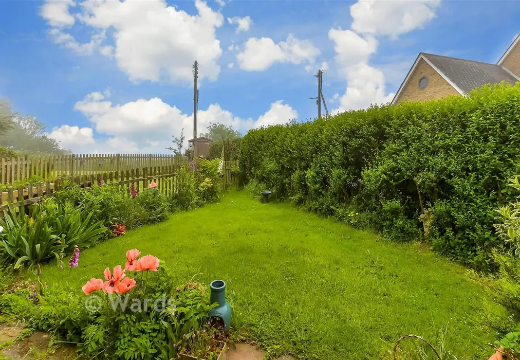 Rear Garden - Capel-Le-Ferne, Folkestone, Kent - Wards of Kent