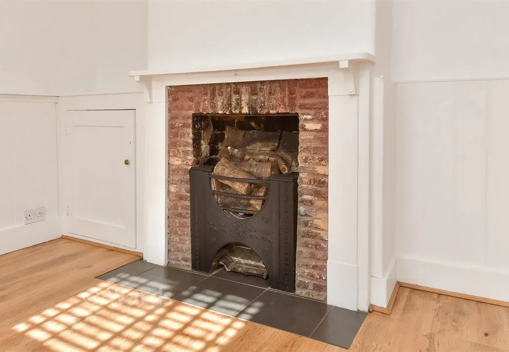 Internal Feature - Front Street, Ringwould, Deal, Kent - Wards of Kent