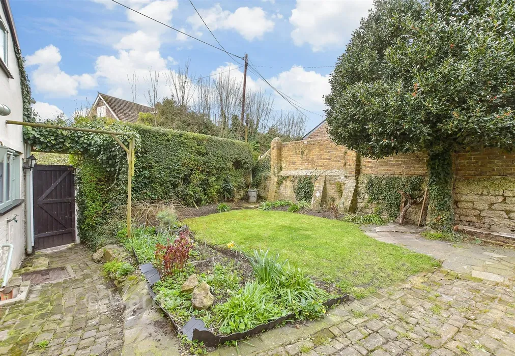 Rear Garden - Front Street, Ringwould, Deal, Kent - Wards of Kent