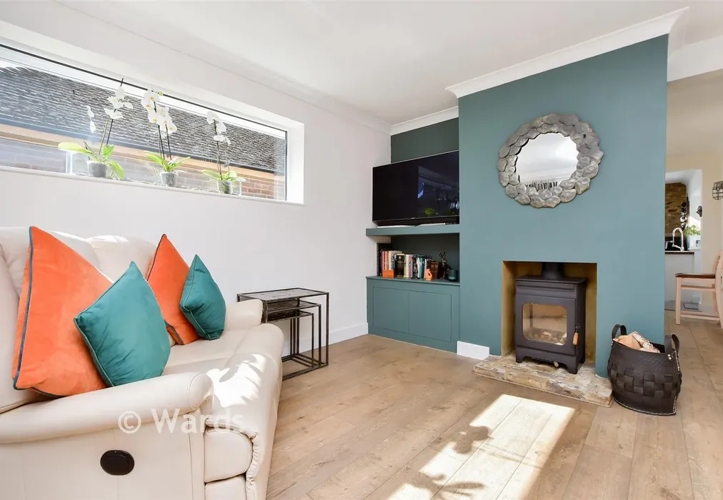 Lounge - Linden Avenue, Broadstairs, Kent - Wards of Kent