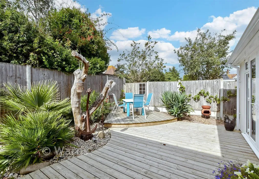 Rear Garden - Linden Avenue, Broadstairs, Kent - Wards of Kent