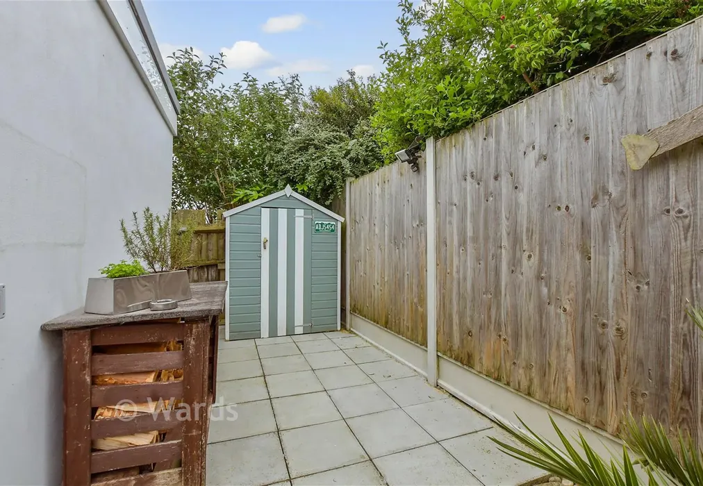 Garden - Linden Avenue, Broadstairs, Kent - Wards of Kent