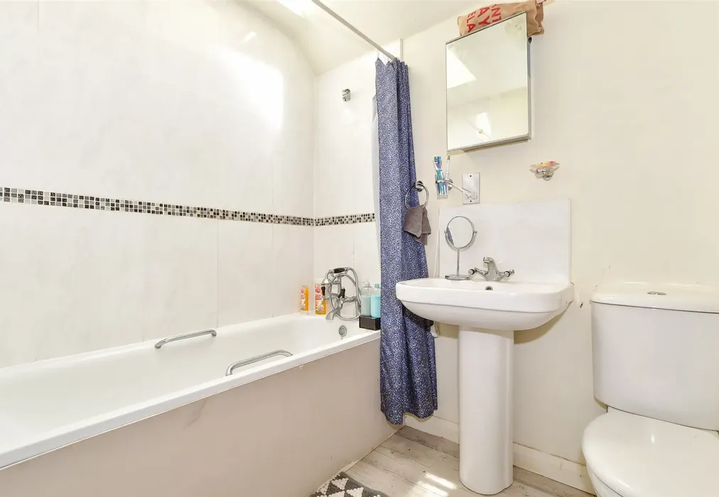 Bathroom - Village Way, Cranleigh, Surrey - Wards of Kent