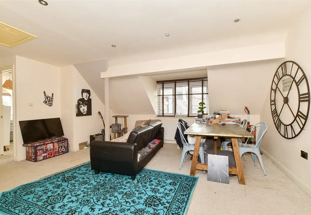 Lounge/Dining Area - Village Way, Cranleigh, Surrey - Wards of Kent