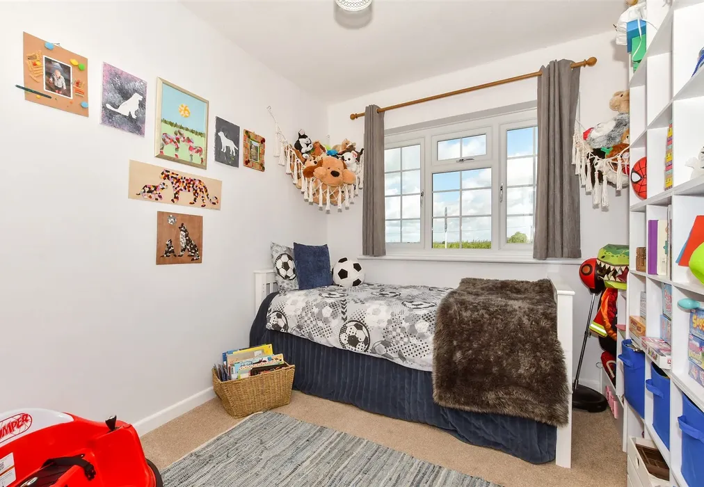 Bedroom 2 - Cockreed Lane, New Romney, Kent - Wards of Kent