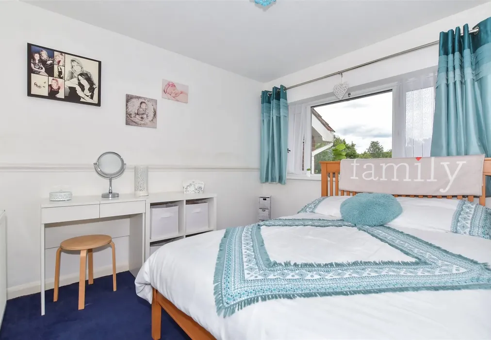Bedroom 2 - Merton Road, Bearsted, Maidstone, Kent - Wards of Kent