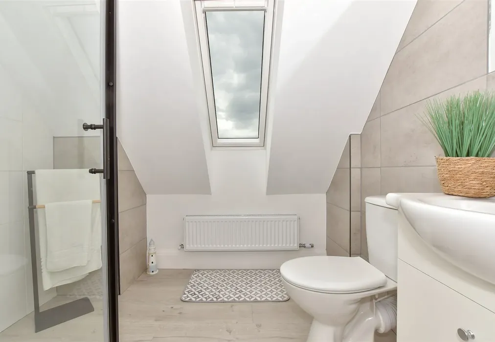 Shower Room - Hillway Road, Bembridge, Isle of Wight - Wards of Kent