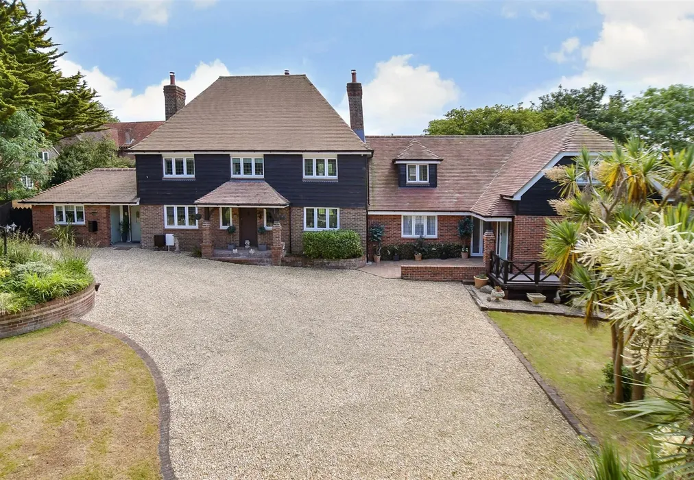 External (Web) - Hillway Road, Bembridge, Isle of Wight - Wards of Kent
