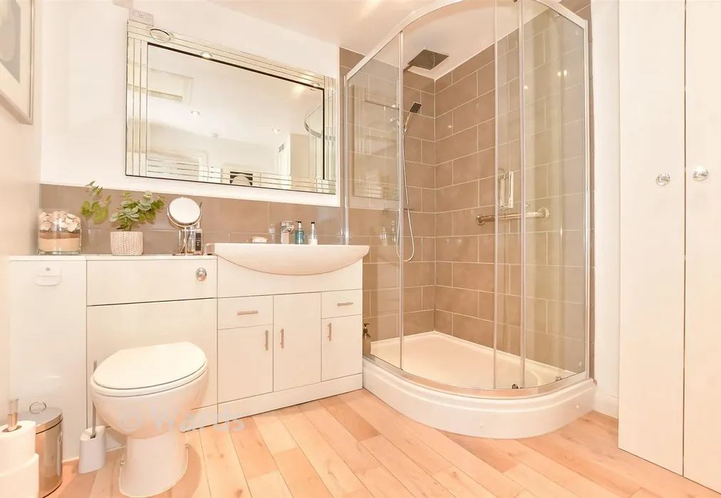 En-Suite Shower Room - Dover Road, Walmer, Deal, Kent - Wards of Kent