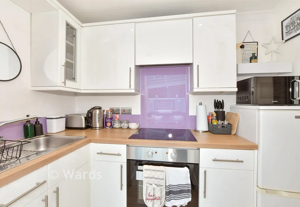 Kitchen - Dover Road, Walmer, Deal, Kent - Wards of Kent