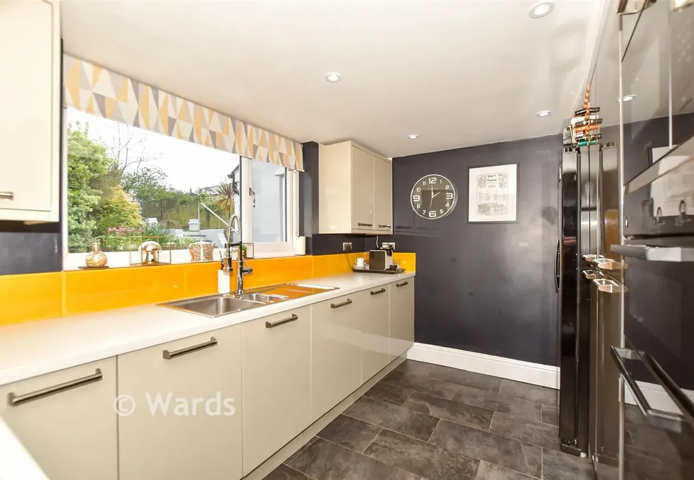 Kitchen - Dover Road, Walmer, Deal, Kent - Wards of Kent