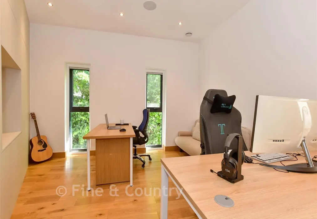 Bedroom - New Road, Lambourne End, Essex - Wards of Kent