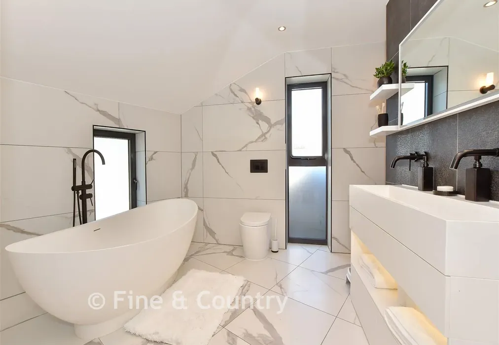 Bathroom - New Road, Lambourne End, Essex - Wards of Kent
