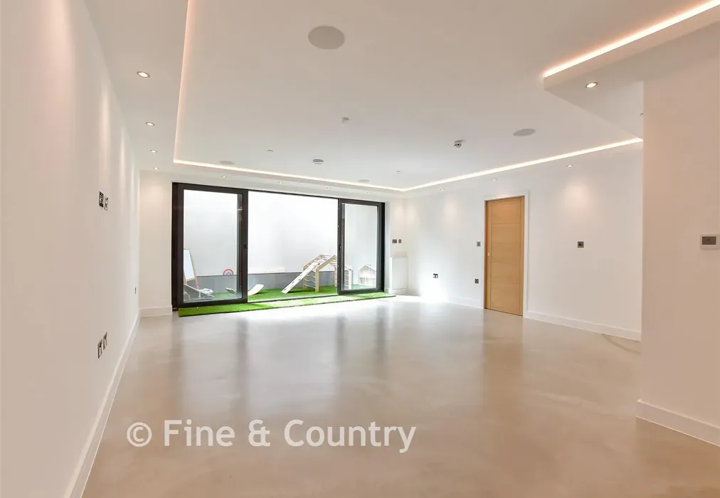Games Room - New Road, Lambourne End, Essex - Wards of Kent