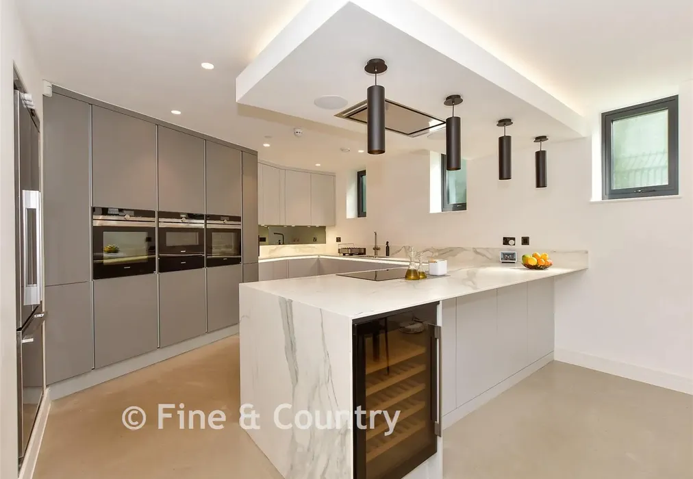 Lounge/Kitchen/Dining Room - New Road, Lambourne End, Essex - Wards of Kent
