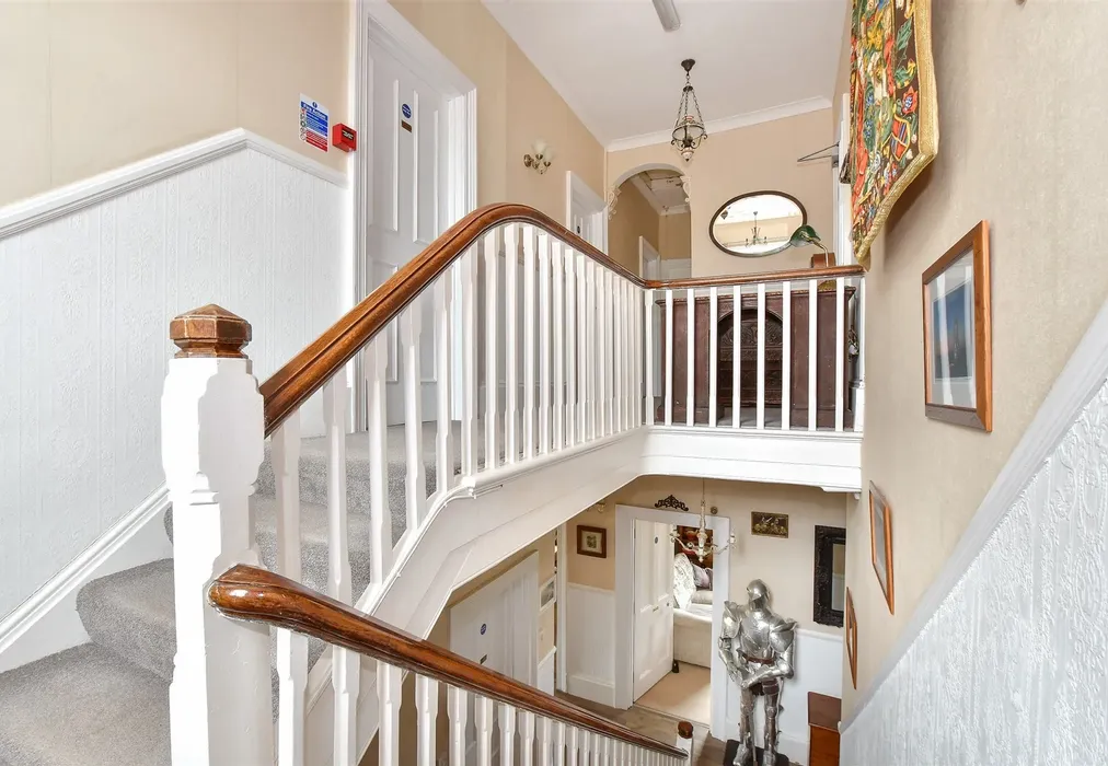 Internal Lifestyle Photograph - Queens Road, Shanklin, Isle of Wight - Wards of Kent