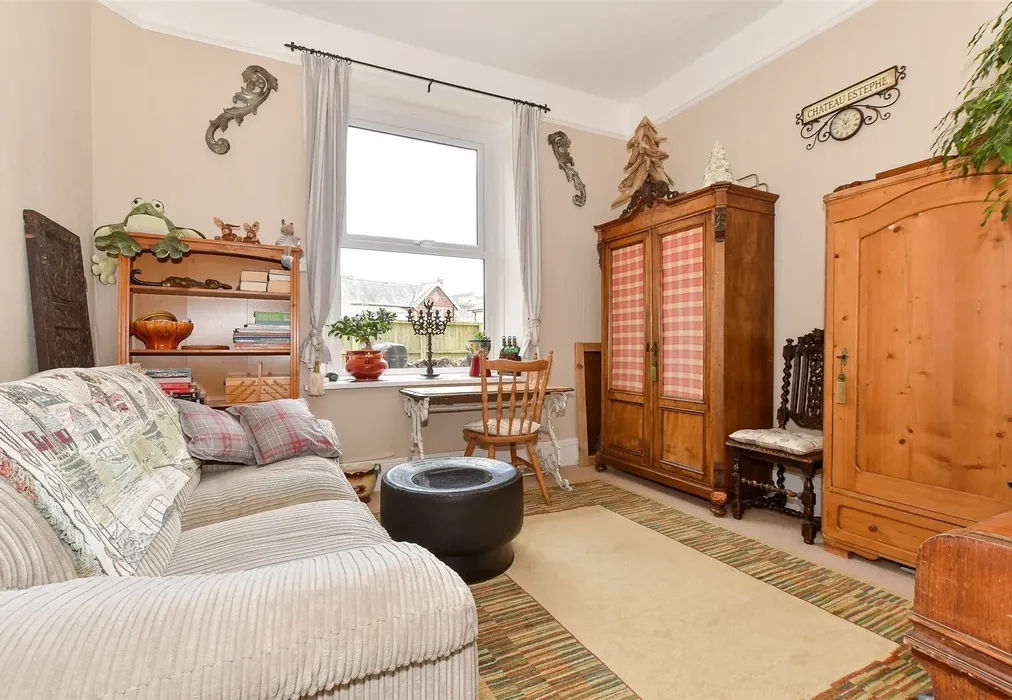 Office - Queens Road, Shanklin, Isle of Wight - Wards of Kent
