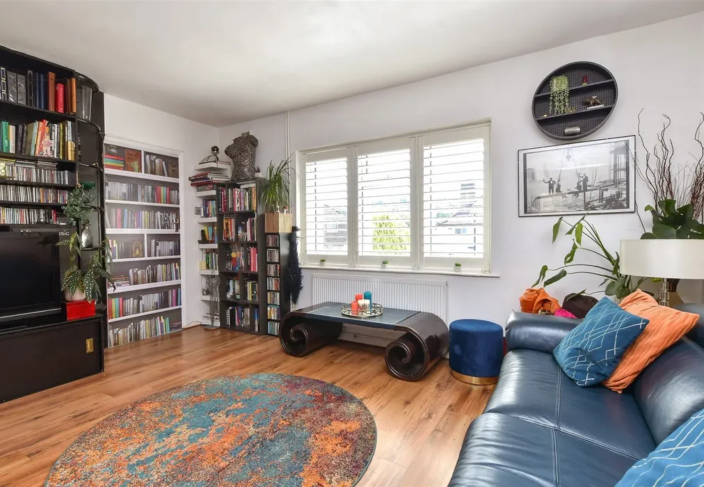 Lounge - Midhurst Rise, Brighton, East Sussex - Wards of Kent