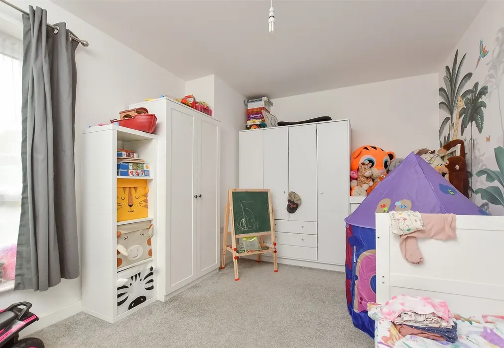 Bedroom 2 - Springhead Road, Northfleet, Gravesend, Kent - Wards of Kent