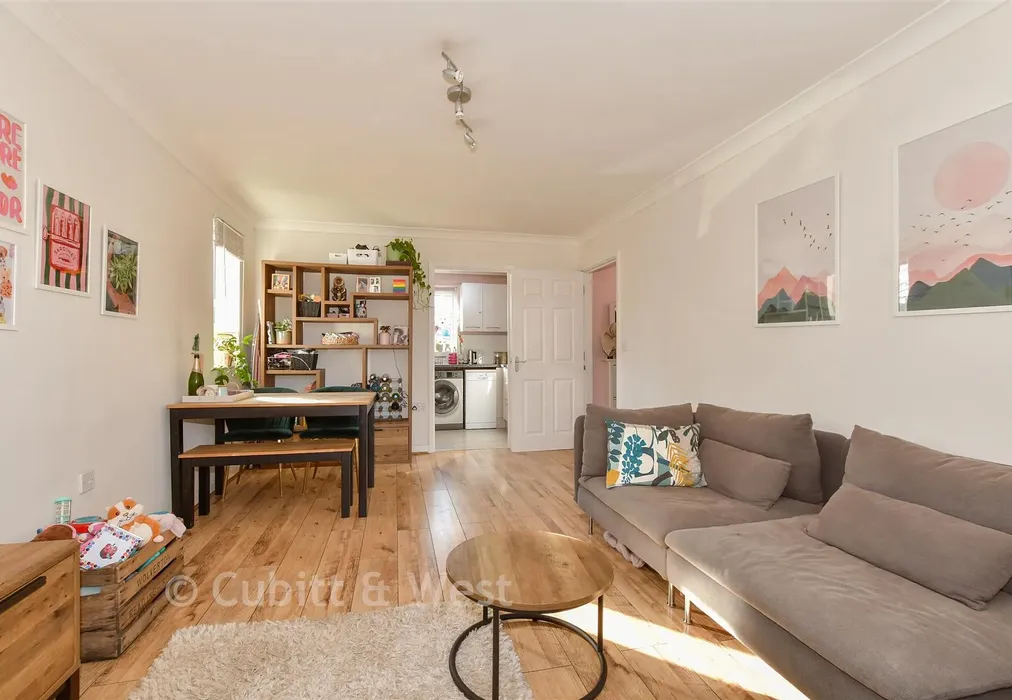 Lounge/Diner - Roberts Way, Cranleigh, Surrey - Wards of Kent