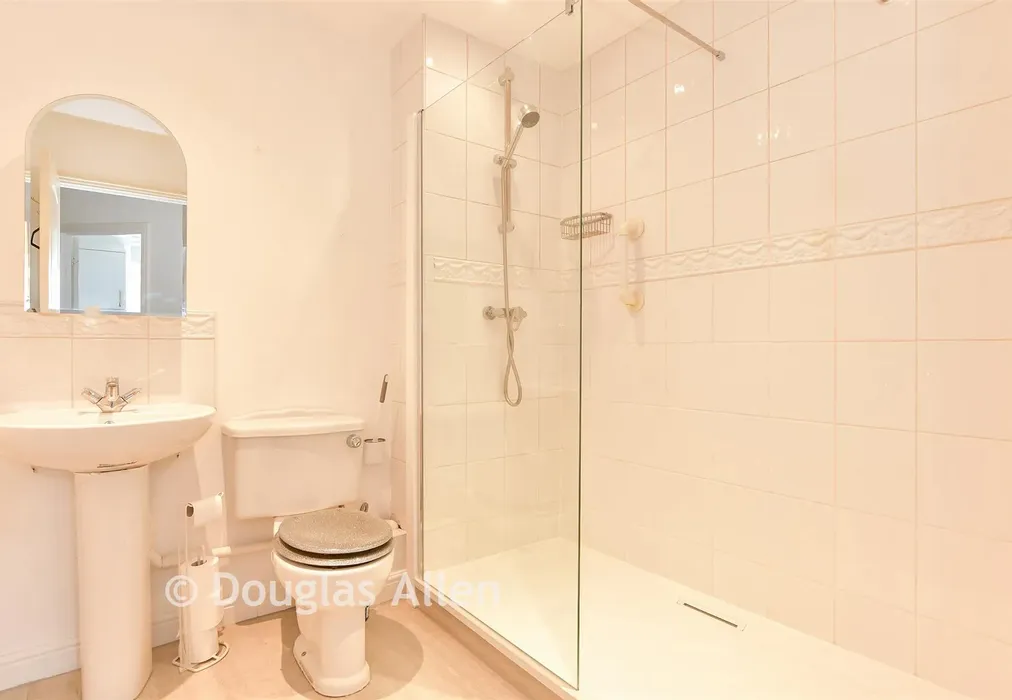 Shower Room - Main Road, Gidea Park, Essex - Wards of Kent