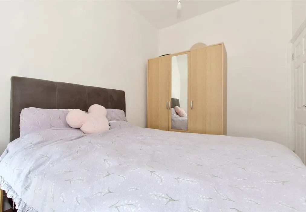 Bedroom - Manor Road, Folkestone, Kent - Wards of Kent