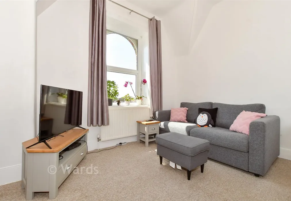 Lounge - Manor Road, Folkestone, Kent - Wards of Kent